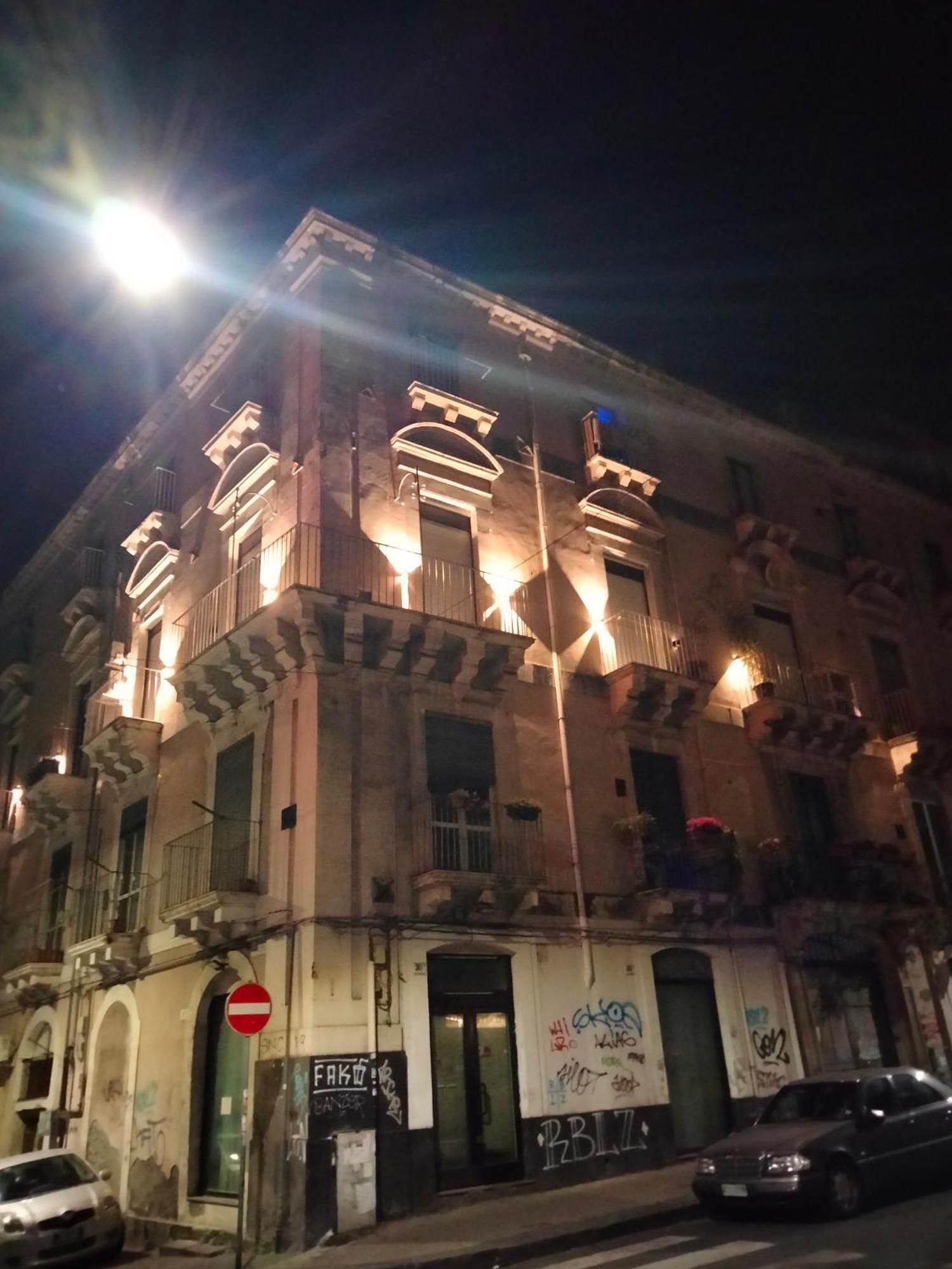 Etna Timeo Central Apartment In Baroque Building CTA Eksteriør bilde