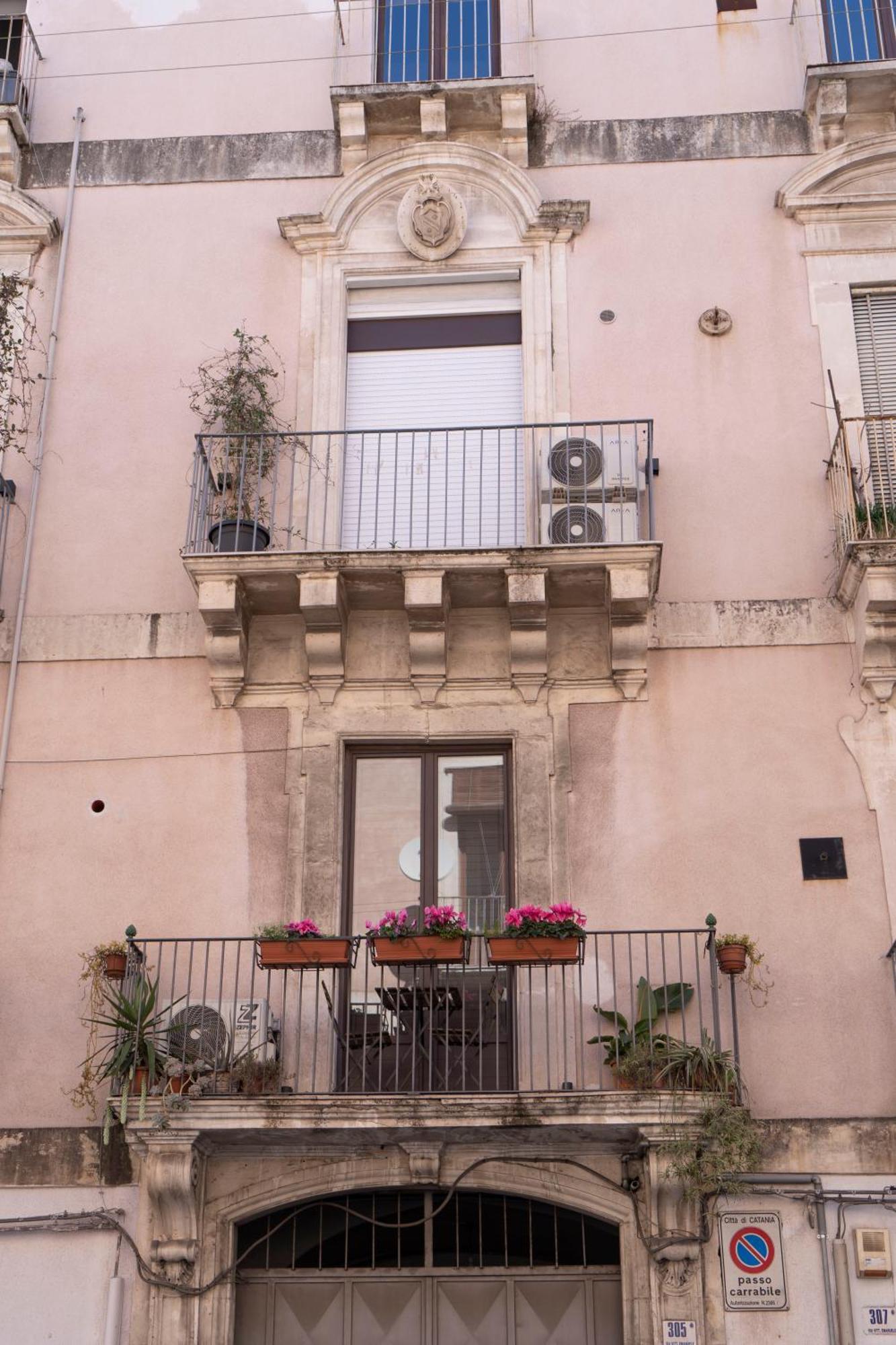 Etna Timeo Central Apartment In Baroque Building CTA Eksteriør bilde